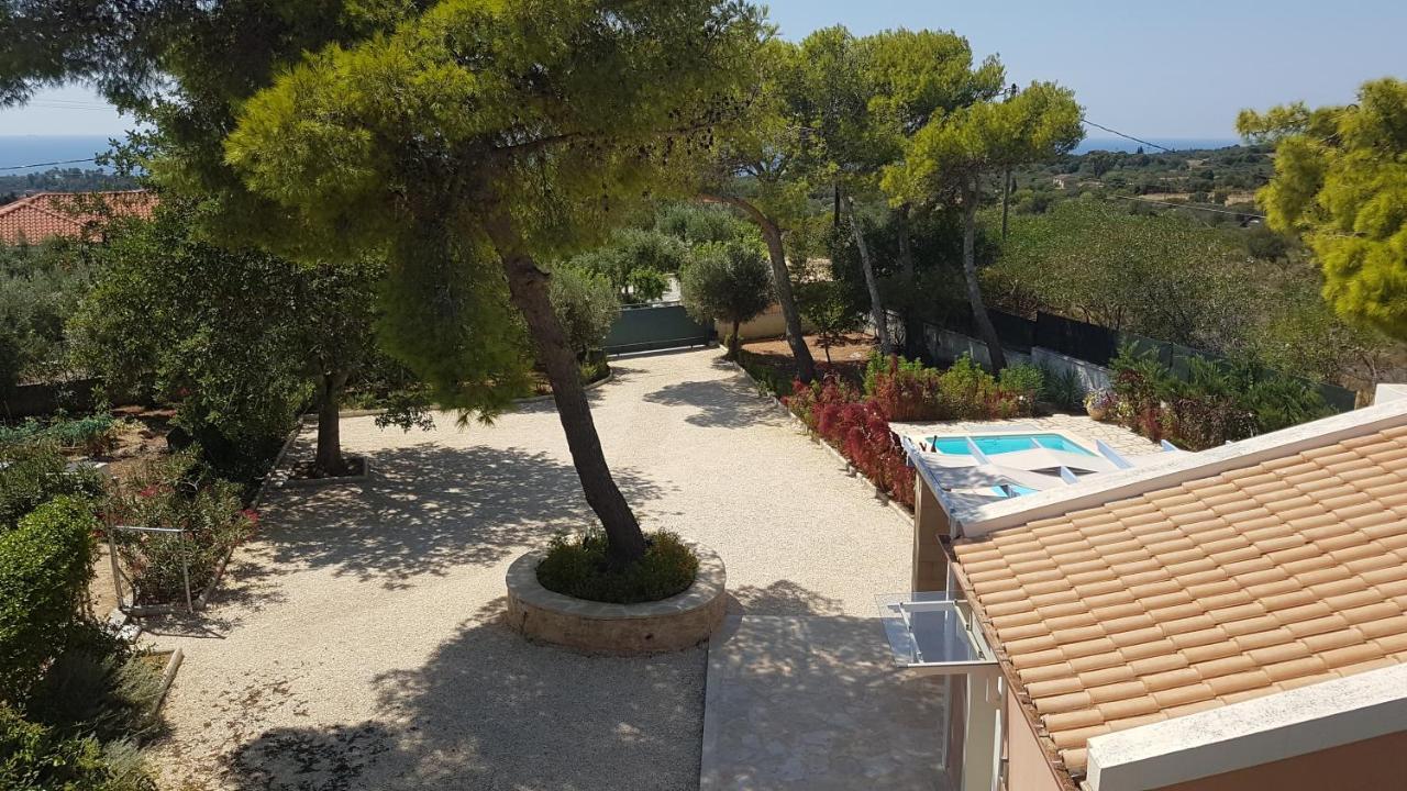Ponderosa Villa Lixouri Exterior photo